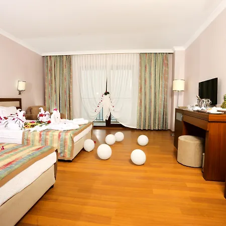 Selectum Family Comfort Side Курортный комплекс Кизилагач
